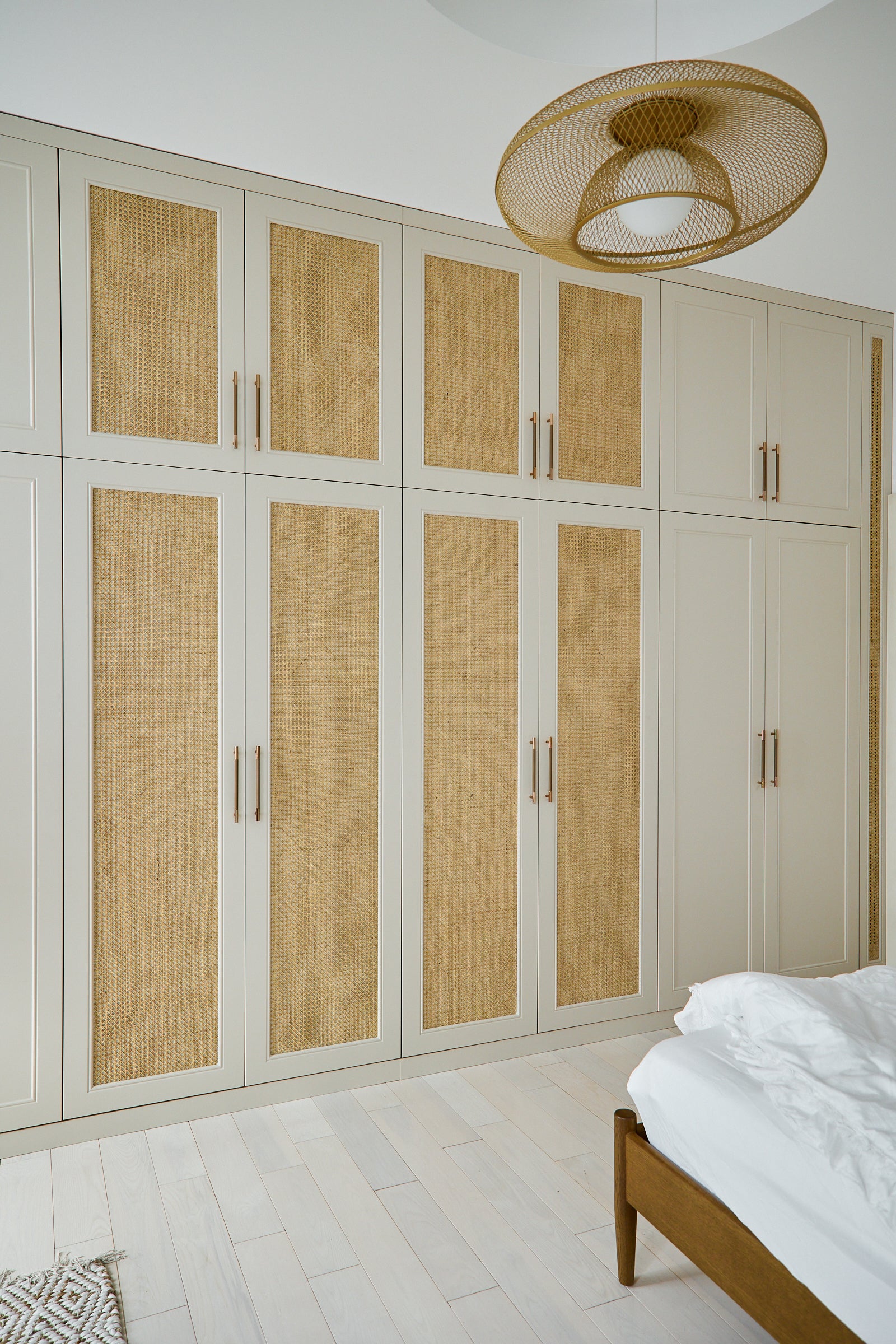 Проєкт в Bemowo – унікальна шафа-купе для спальні в стилі бохо